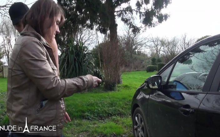 Nude in France: メロディはメカニックの巨根にアナルを犯される!