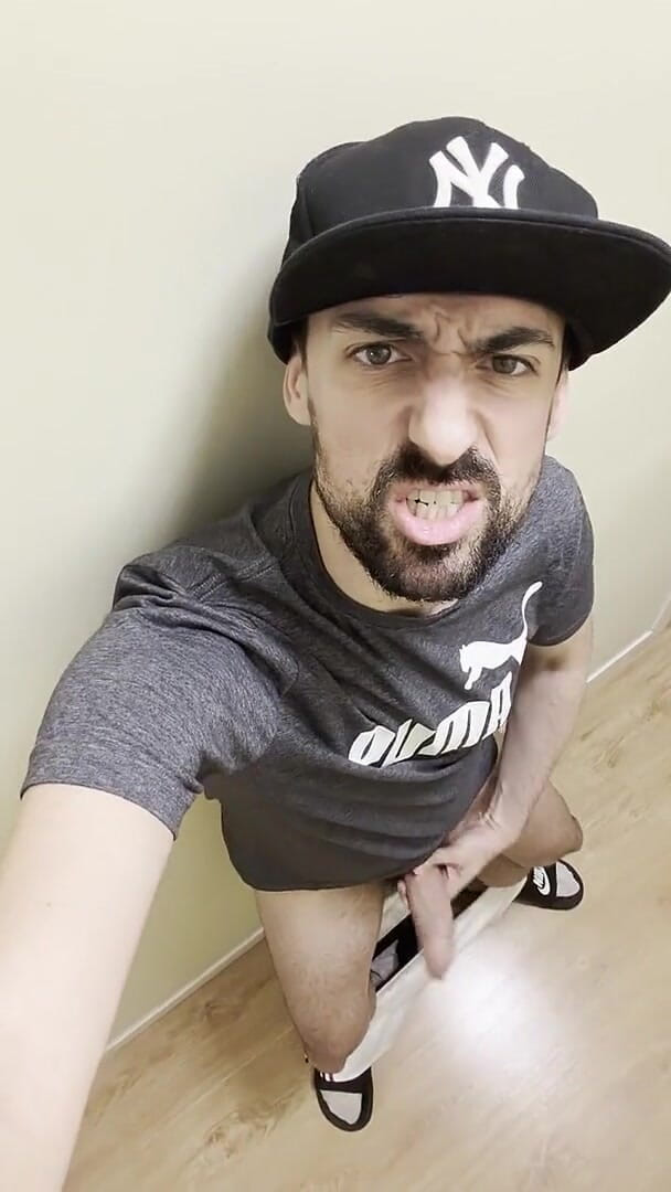 Hot Stepdaddy Showing Big Cock (Liam harding) Hot Stepdaddy Showing Big Cock (Liam harding)