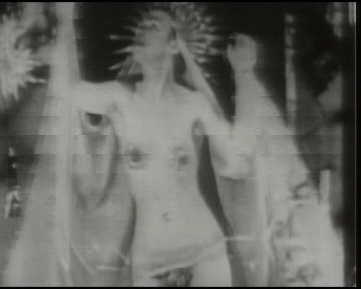 Porno kino: Tutkulu Alman bayanla amatör nostaljik video