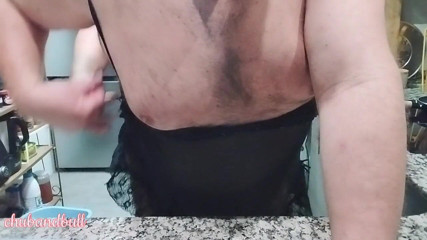 Chub_Bull: Disfrutando de las tetas de la vaca