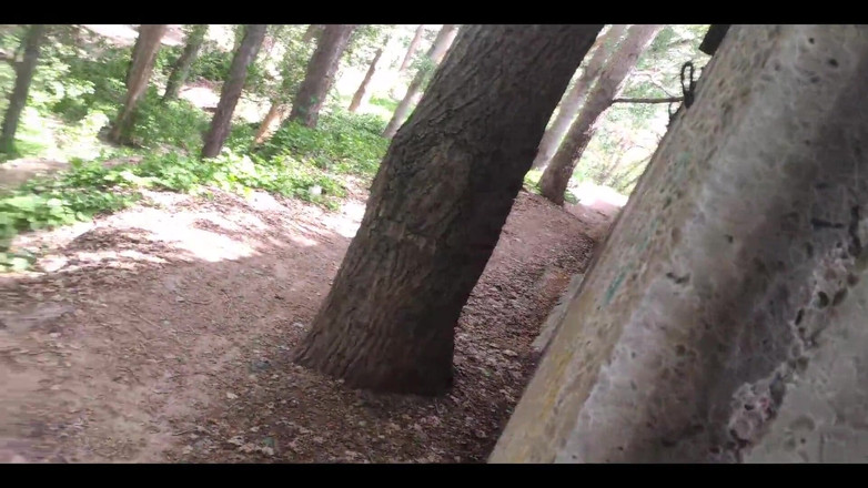 AnGelya G: Veřejné kouření v parku, stříkání na kozy - POV