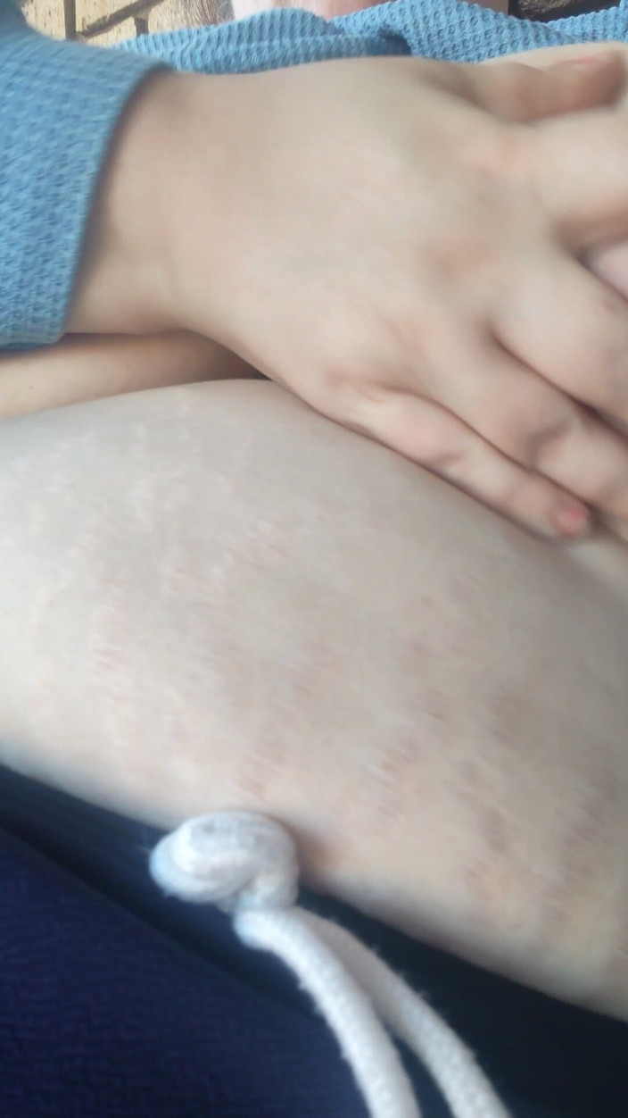 Aliceqii: 내 거대한 젖탱이와 밖에서 놀기