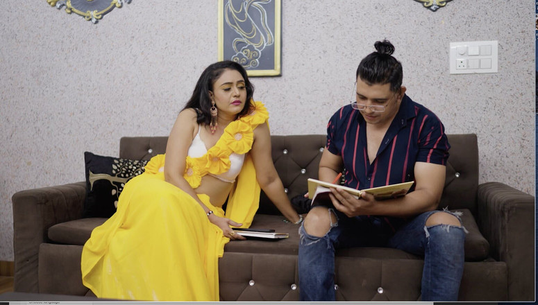 Triflicks: Učitelka se studentovým tělem