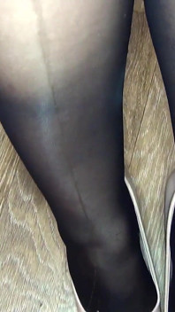 Huge double leg load in pantyhose