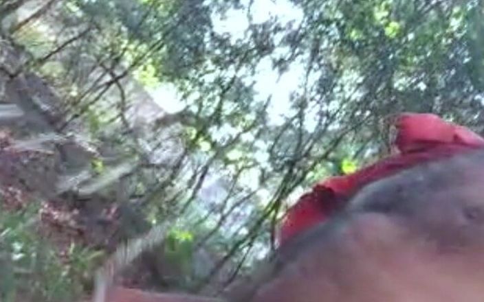 Stink HairyMale: I skogen
