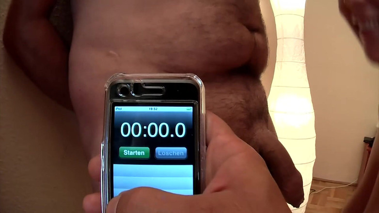 Amateur Pornos XXX: Cô bé tóc vàng bú con cu khổng lồ trong...