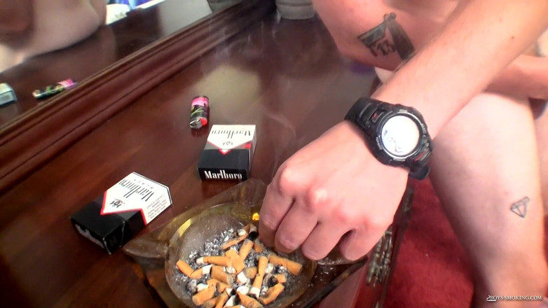 Boys Smoking: Profiter d’un Smoke et d’un Fleshlight