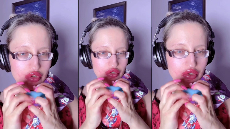 FinDom Goaldigger: Asmr 吃糖果 - asmr，眼镜，gianess，口红，大嘴唇，mough，食物，恋脸癖，长指甲