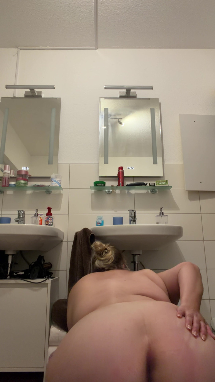 Bbwmilf: Striptease