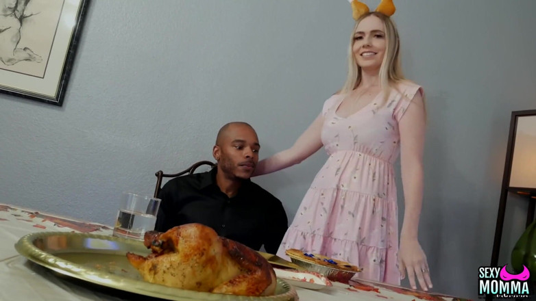 Sexy Momma XXX: Stepmommy and stepdaughters Thanksgiving treat!