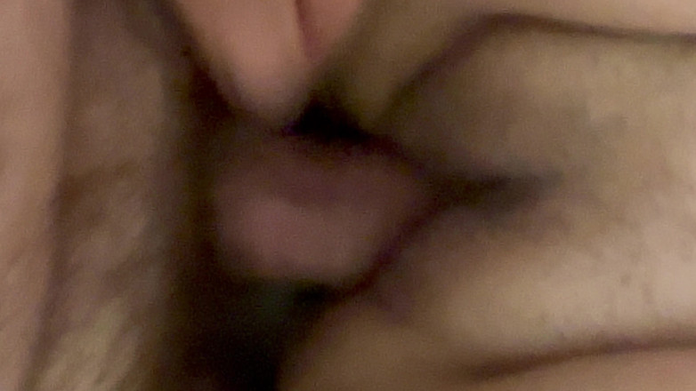 Erin and Andy: 亚洲阴户上的粗暴性高潮 由安德鲁特