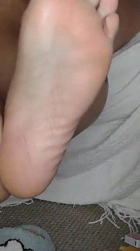 Slipper dangle provocação e panturrilhas grossas adoração com Kepi Carter me assista deslize-os
