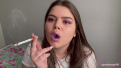 Your fantasy studio: Fuma in viola