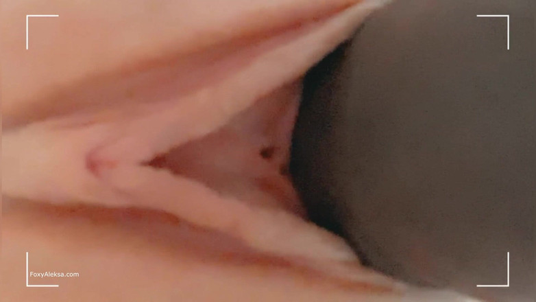 FoxyAleksa: ファック・マイ・リトル・プッシー