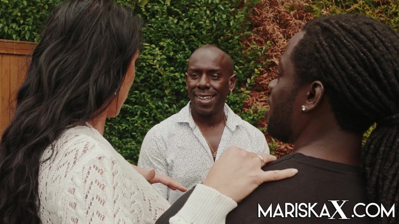 Mariska x: MARISKAX Texas Patti dientot dua kontol raksasa pria kulit hitam