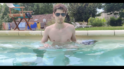 Snauwflake: Pool Guy