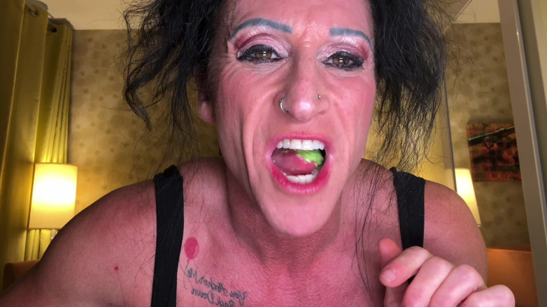 Kandylegsxxx: Gulp Şükran Günü: Tanrıça Kandy seni boğazından yutuyor