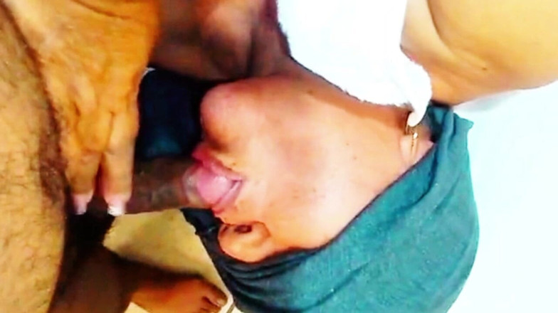 Sofixxx: Lấp đầy miệng Granny bằng tinh dịch