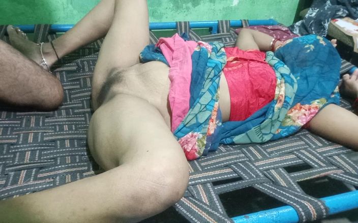 Pooja Sexy: Lồn của Bhabhi đụ trên giường