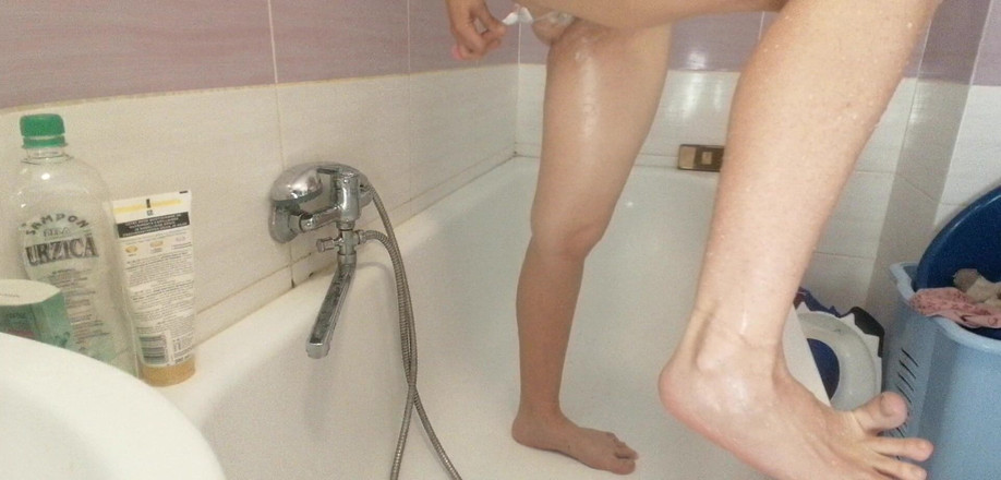 Amateur_MS: Sexy ehefrau rasiert ihre und haare.