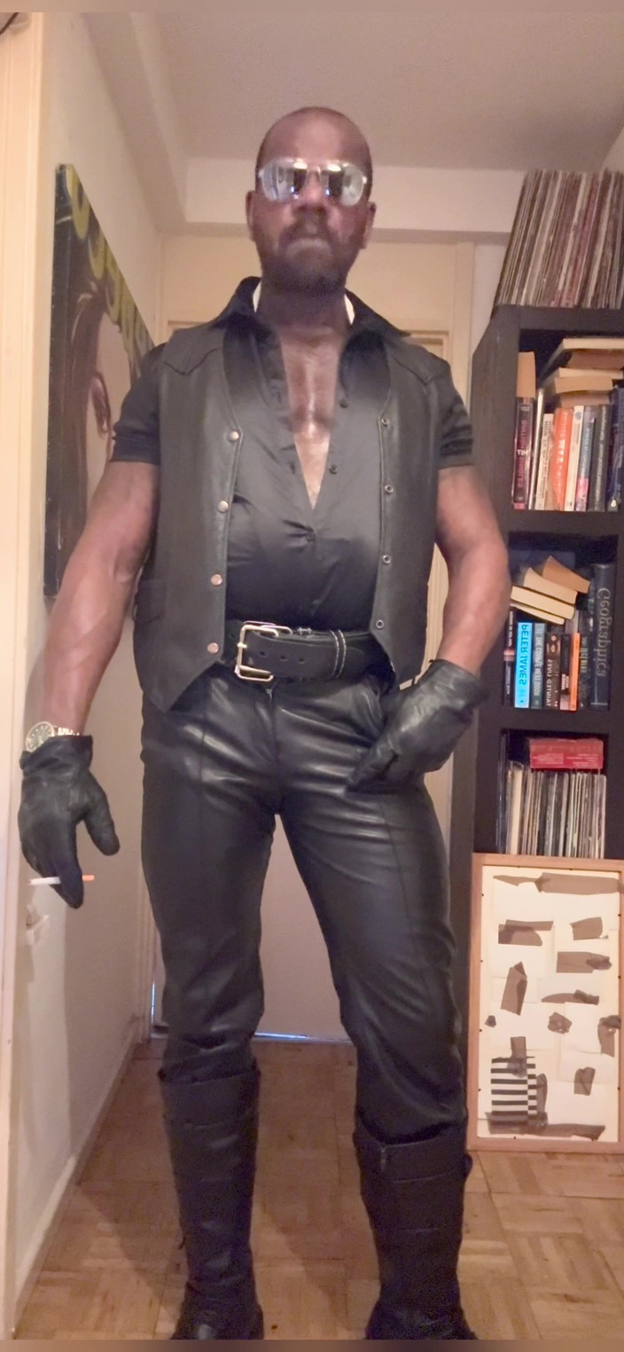 Brodyjayrichardson: Fetish titpump merokok &amp; main