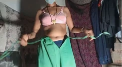 Rambha Devi: हॉट भाभी ऊँगली कर रही है Xxx ...