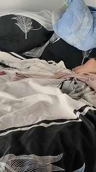 Amateur Stepmom Masturbates with Fingers in Pussy Until Orgasm.