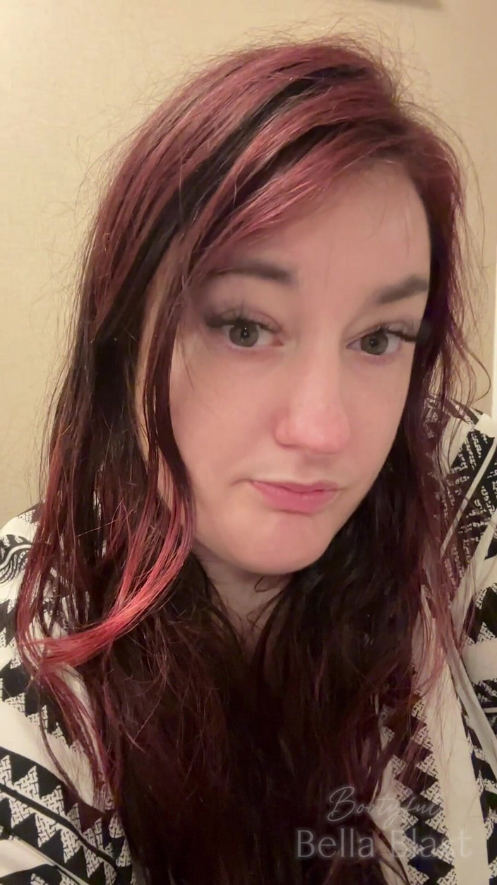 BellaBlast: Bbw oční kontakt na toaletě prdí a Log Plops intimní...