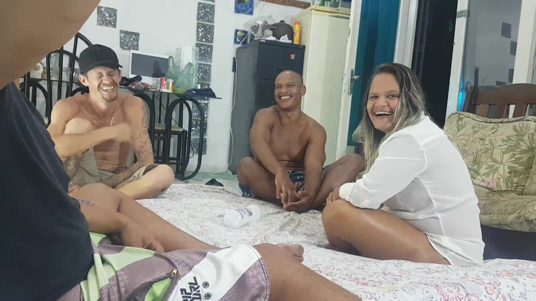 Paty Bumbum: Pariază fundul pe sticla rotativă Bruxo Fire Alex Lima El...