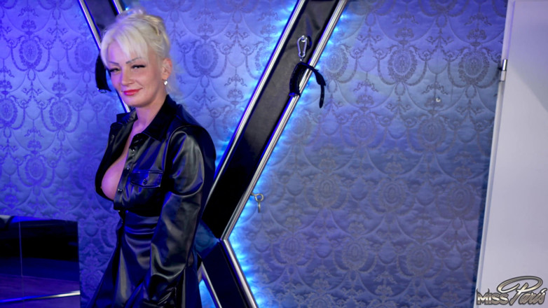 Miss Paris Hamburg: ทาสเลียน้ำเงี่ยนของฉัน นั่งคร่อมหน้า - มิสปารีส ฮัมบูร์ก