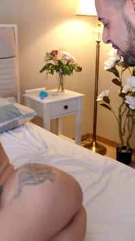 Jag knullar min girlfiends asiatiska bästa vän