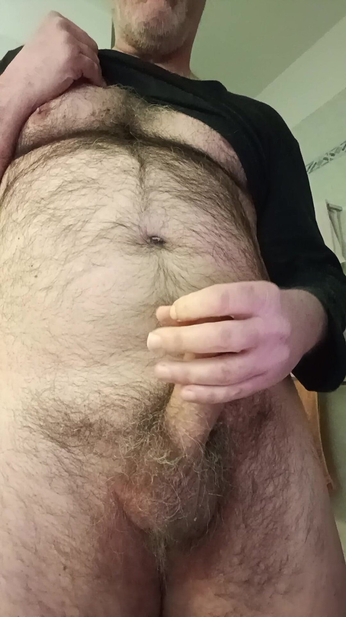 Setesesso7: Ich habe mich mit Vergnügen im Badezimmer meines Freundes verbracht