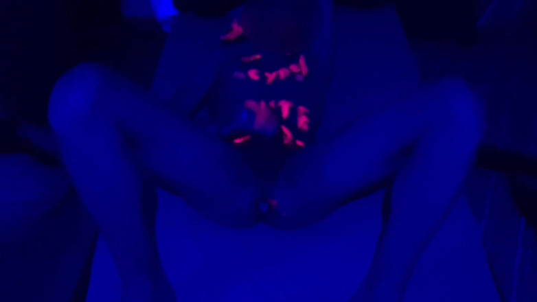 Matthew Fox Be: Cybertwink 2020 - night city hottest whore