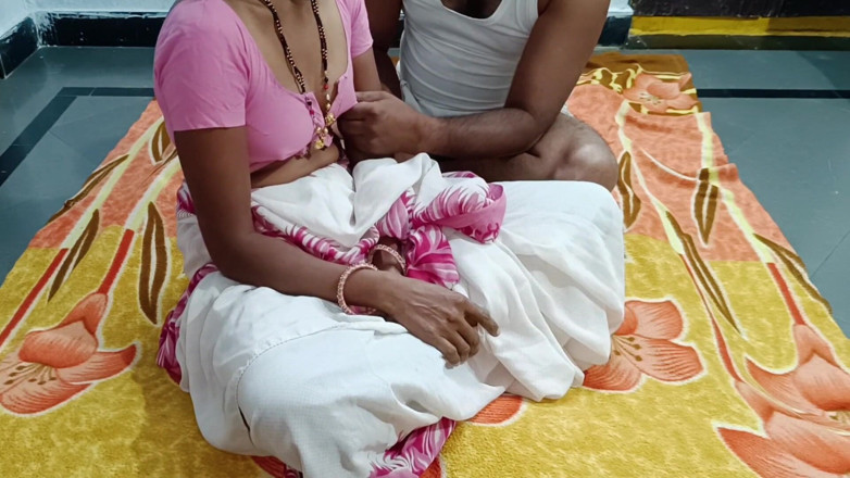 YourAnitha: 印度热辣妻子和丈夫浪漫的自制性爱