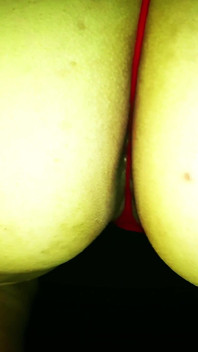 Winziger roter Zwerg ertränkt in massiver hintern-bonanza!