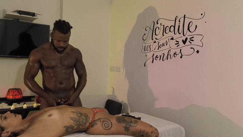 Nurseblack: Delikatny Rogacz wziął żonę na masaż tantryczny z utalentowaną czarną częścią 5
