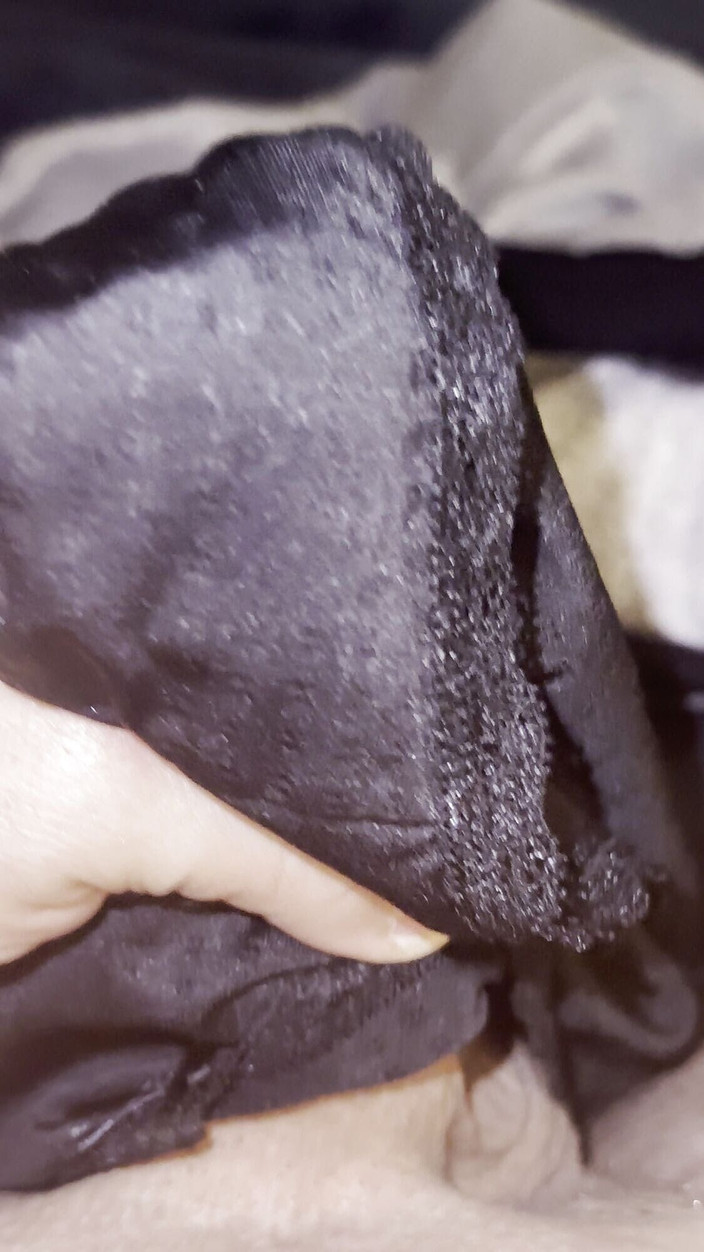 Bigbrook45: Profesores bragas negras sedosas