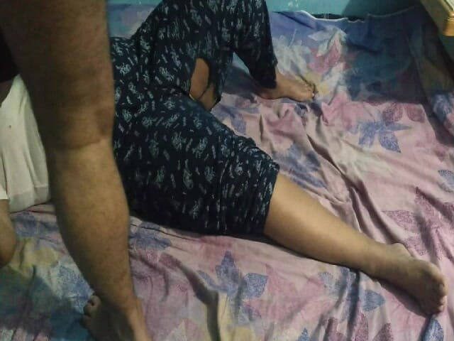 Aria Mia: Indonesian Girl Gets Leg Ache While Jumping on Bed the...