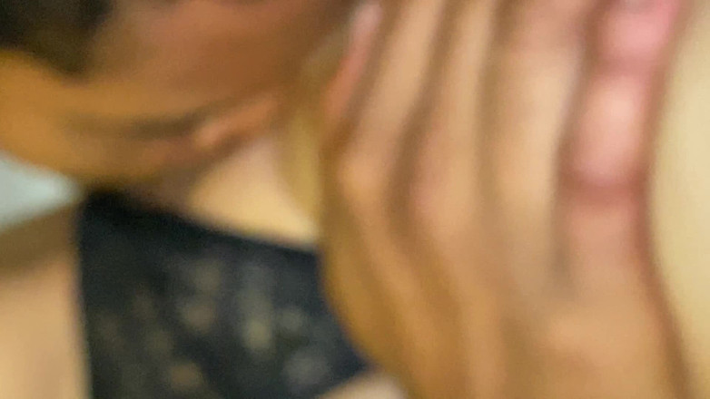 Girlnona: Aldatılan Evli Kadın Kendi Bölümünü Kullanmama Izin Veriyor 13
