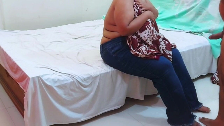 Your Boy's Cum: Ông chủ văn phòng đụ cô vợ nóng bỏng của tôi...