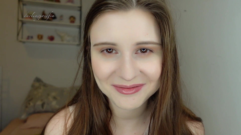 Darling Josefin: Sem maquiagem masturbando, encorajamento