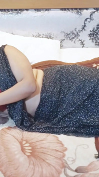 집에서 섹스하기 위해 Devar를 부르는 인도 바비 풀 힌디어 오디오