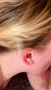 Piggy rose吃byizeybby的阴户