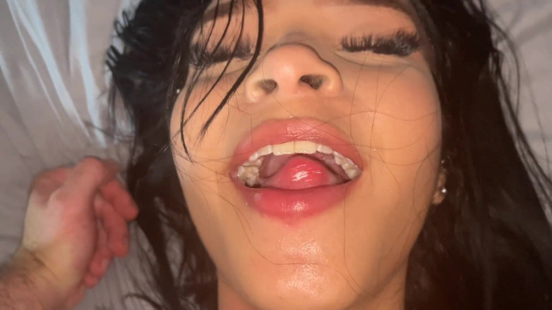 Latino_america24: Chicas colombianas +18 años