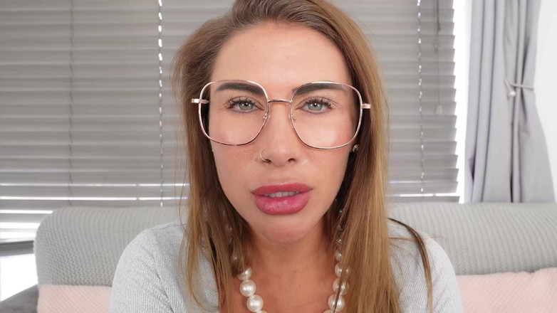 CALLIE ROKS: Callie prof, coaching masturbatoire si vous voulez les bonnes notes...