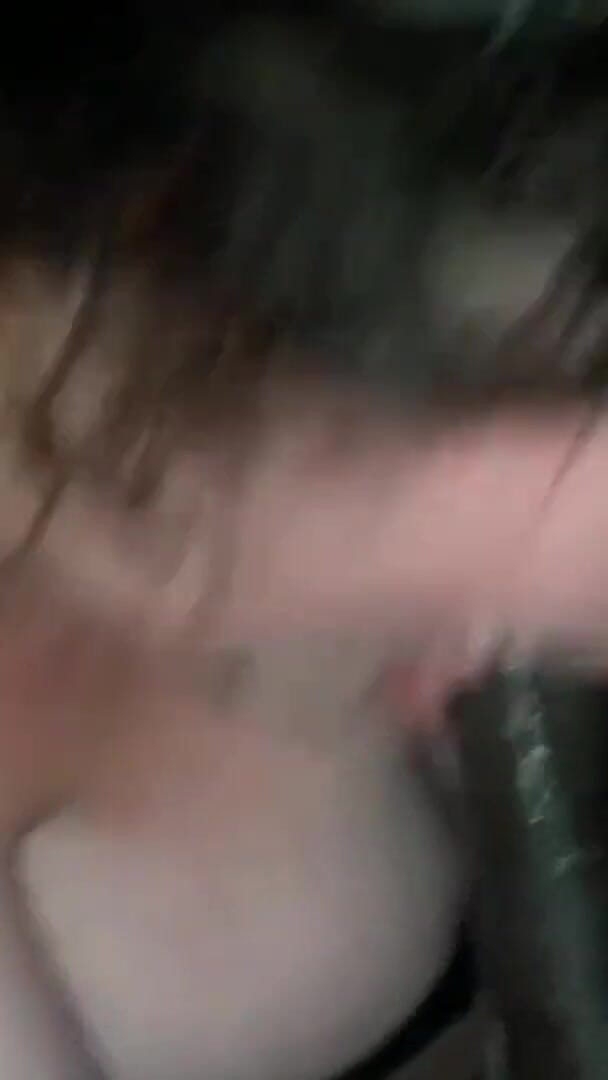 BBC Facefuck Back of My Car Gagging (Head Queens) BBC Facefuck Back of My Car Gagging (Head Queens)