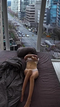 Combien de mecs qui s'y sont adoncés ont couché avec la future mariée ?