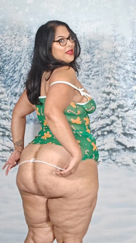 Une BBW sexy taquine pour Noël