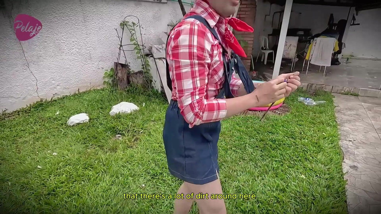 Pelaje mix: Perv babička najme mladého zahradníka a skončí s ním tvrdě šukání...