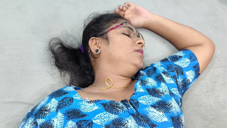 Vaigavarun45: Step Mom and Step Son Hot Fuck While Wife Not...
